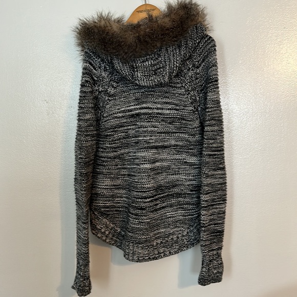 Express Sweater coat - Picture 3 of 4